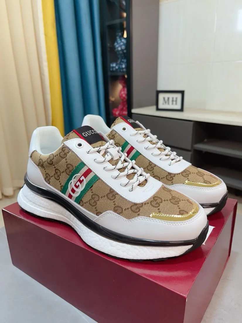 Men's shoes 💰458🌹🌹GUCCI [Gucci] New high-end brand of men's shoes, the latest fashionable casual men's shoes, trendy and versatile, relaxed and sporty style, uppers imported from Italy, first-layer cowhide, genuine leather lining, and ultra-fine workmanship. Original personalized fashionable rubber wear-resistant outsole, light and comfortable on the foot, size 38-44